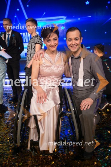  Barbara  Šamperl, plesalka;  Klemen  Pirman, plesalecJana Šušteršič je zmagovalka showa Slovenija ima talent 2014