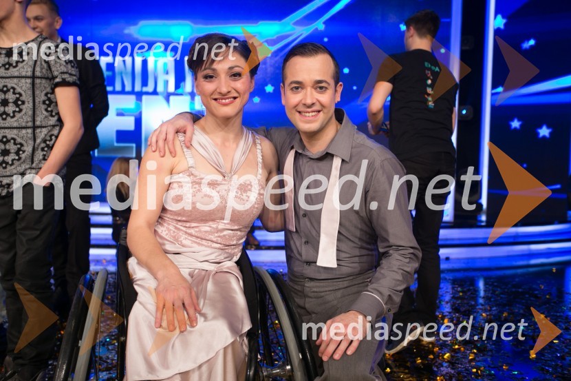  Barbara  Šamperl, plesalka;  Klemen  Pirman, plesalecJana Šušteršič je zmagovalka showa Slovenija ima talent 2014