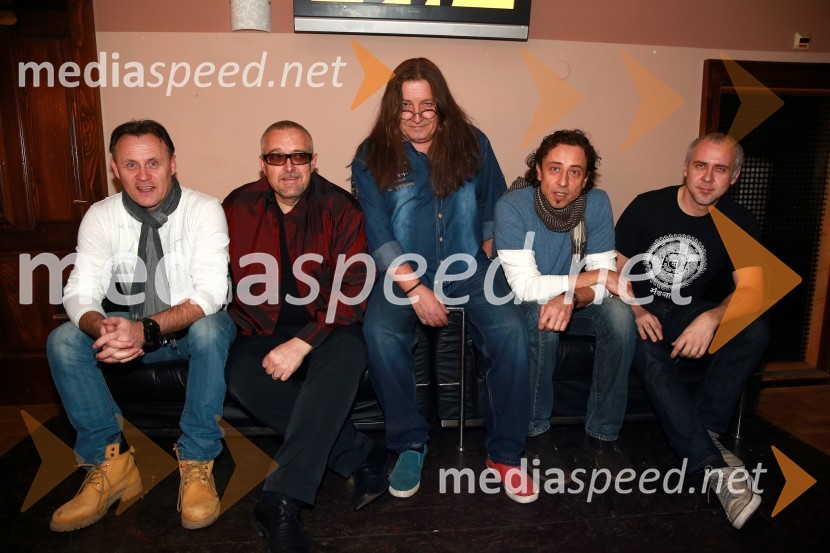 Skupina Crossroads16. tradicionalna božična čaga: Soul Fingers in Crossroads