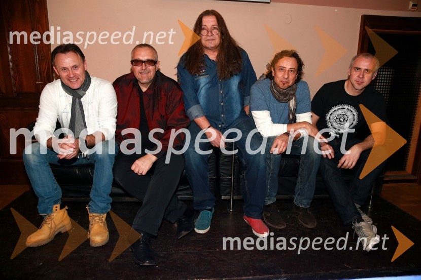 Skupina Crossroads16. tradicionalna božična čaga: Soul Fingers in Crossroads