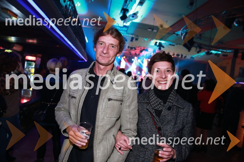  ... ; mag. Sabina Župec Kranjc, članica uprave, Nova KBM d.d.16. tradicionalna božična čaga: Soul Fingers in Crossroads