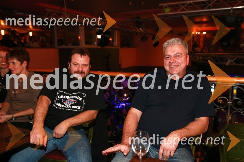  Andrej Borko, pomočnik direktorja Narodnega doma Maribor;  Andrej Verlič, predsednik nadzornega sveta, Pogrebno podjetje Maribor16. tradicionalna božična čaga: Soul Fingers in Crossroads