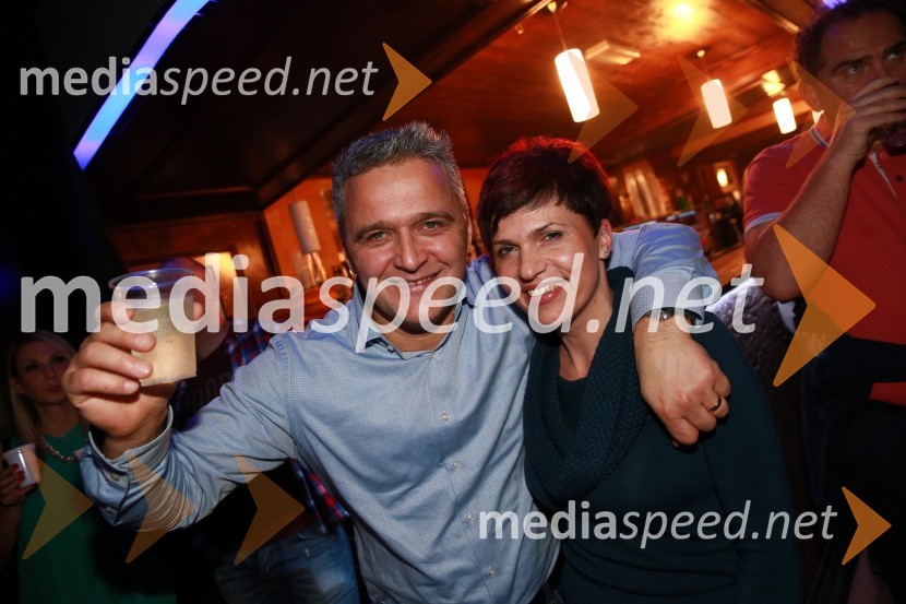  Franci Šalamun, direktor podjetja BSCE;  ... 16. tradicionalna božična čaga: Soul Fingers in Crossroads