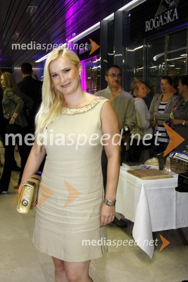  Danica Lovenjak, novinarka30. rojstni dan praznuje diva Danica Lovenjak