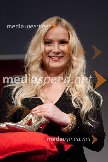  Danica Lovenjak, novinarka30. rojstni dan praznuje diva Danica Lovenjak