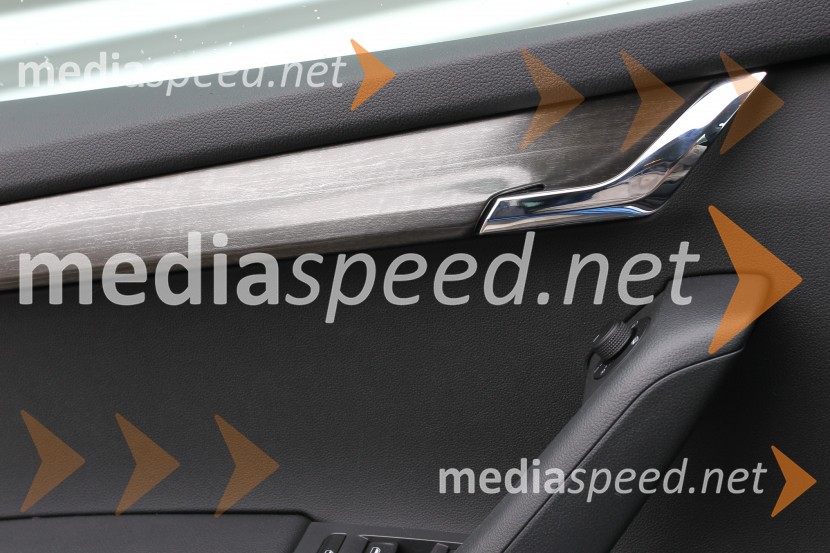 Škoda Octavia Combi Scout 2.0 TDI 4x4, vratna obloga z vložki eleganceŠkoda Octavia Combi Scout 2.0 TDI 4x4, mediaspeed test