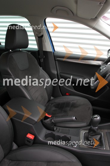 Škoda Octavia Combi Scout 2.0 TDI 4x4, notranjostŠkoda Octavia Combi Scout 2.0 TDI 4x4, mediaspeed test