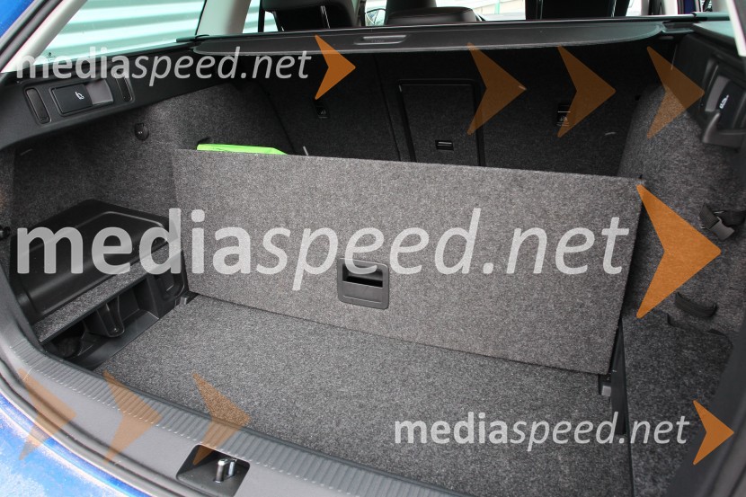 Škoda Octavia Combi Scout 2.0 TDI 4x4, dvojno dno za manjše predmeteŠkoda Octavia Combi Scout 2.0 TDI 4x4, mediaspeed test