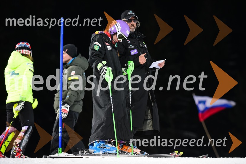  Tina Maze, smučarka;  Valerio Ghiardi, prvi trener ekipe Team to aMazeTina Maze druga na nočnem slalomu v Flachauu