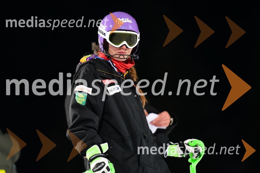  Tina Maze, smučarkaTina Maze druga na nočnem slalomu v Flachauu