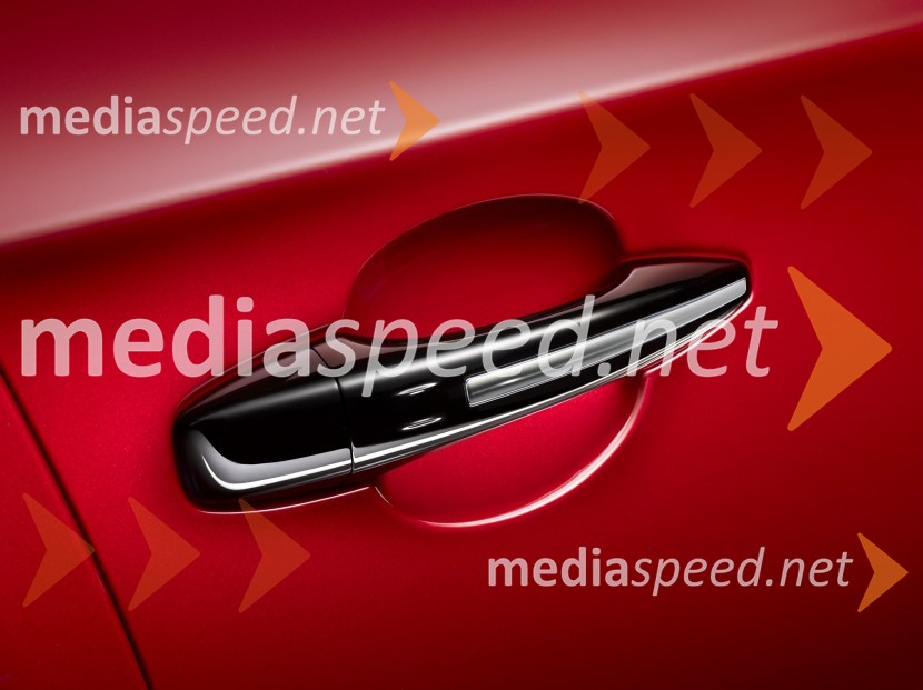 Novi Citroen C4Novi Citroen C4 se bo premierno  predstavljal na 93. Bruseljskem avtomobilskem salonu