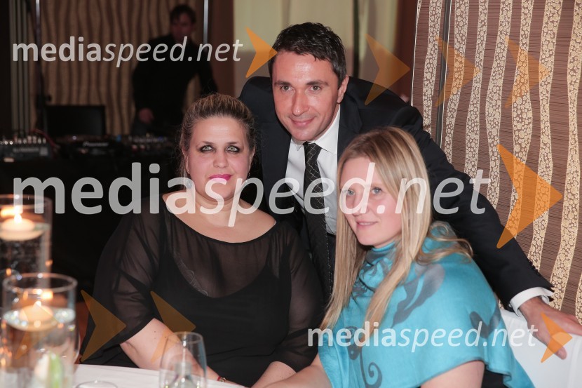  Sandra  Bratuša, Story;  Gregor  Jamnik, direktor hotela Slon;  Ilona Penzeš, StoryTradicionalno srečanje poslovnih partnerjev hotelov Slon, Lovec in Kompas