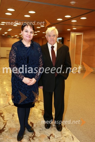  Vida  Petrovčič, novinarka, TV voditeljica, predsednica Lions klub Ljubljana;  Milan Kučan, nekdanji predsednik Republike Slovenije18. Veliki dobrodelni Lions ples