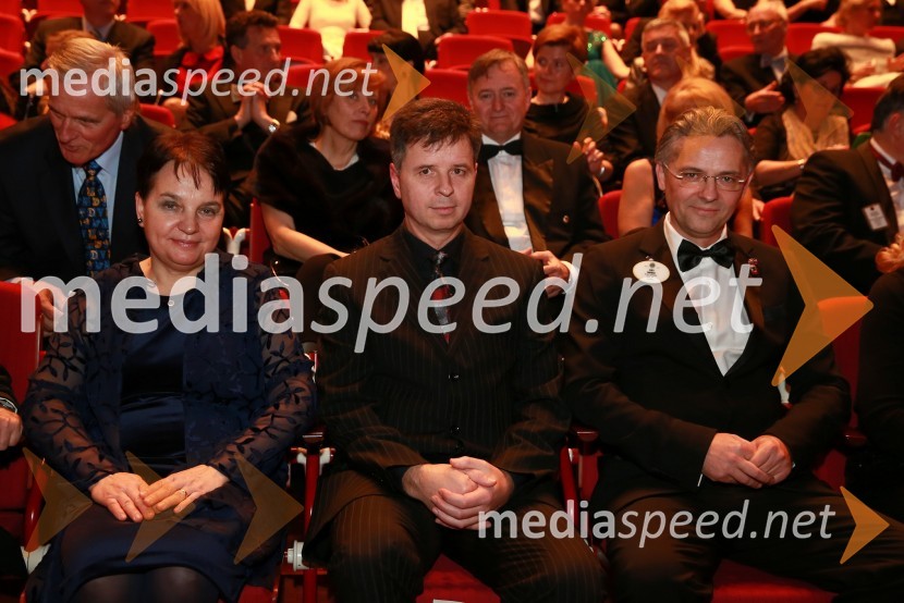  Vida  Petrovčič, novinarka, TV voditeljica, predsednica Lions klub Ljubljana;  ... ;  Jurij Šarman, guverner, Lions Distrikt 12918. Veliki dobrodelni Lions ples