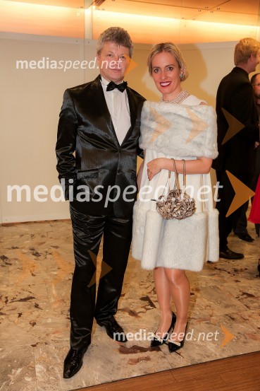  Jure  Bricman,  Porcelan Catbryur;  Alenka Slavinec, fotografinja18. Veliki dobrodelni Lions ples
