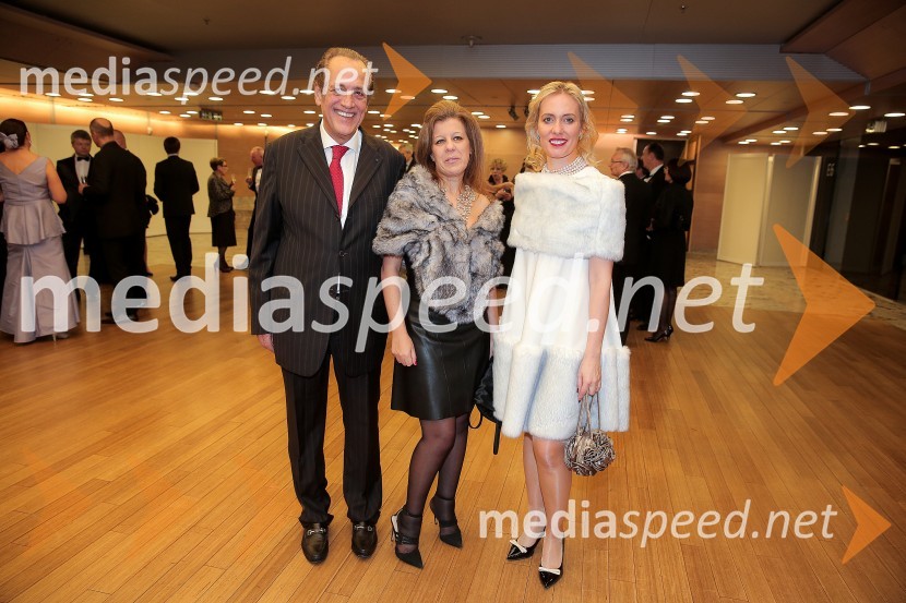  Khaled Bakir;  Heba  Sidhom, veleposlanica Egipta v Sloveniji;  Alenka Slavinec, fotografinja18. Veliki dobrodelni Lions ples