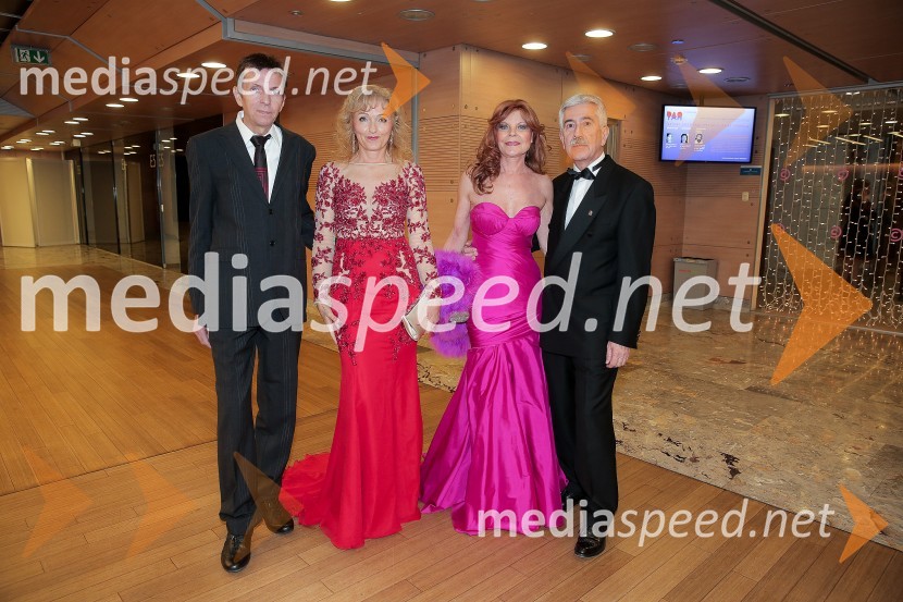  Andrej Kocjan, arhitekt;  Lilijana Kastelic, oblikovalka;  Darja Kuhar Kotnik, soustanoviteljica in podpredsednica Društva za zdravje naroda;  Rajko Kotnik, državni pravobranilec, predsednik Lions kluba Ljubljana Rožnik18. Veliki dobrodelni Lions ples
