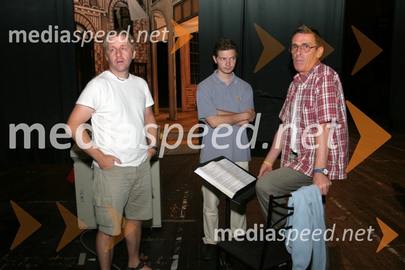 Iztok Smeh, Uroš Kus in Peter Krajnc, inspicienti v Operi in baletu SNG MariborPeter Krajnc, inspicient v SNG Maribor