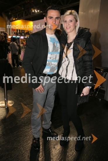  Dino Hajderović, igralec;  Andreja MlakarŠuplje priče, premiera filma