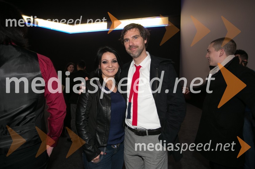  Alisa Veličanin, maskerka;  Matjaž Klemenc, kameraŠuplje priče, premiera filma