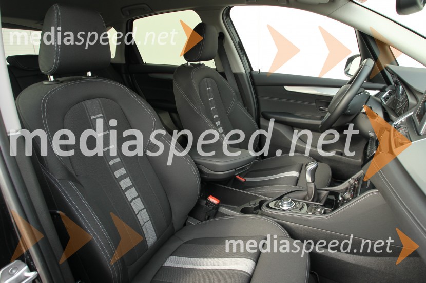BMW 218i Active Tourer, notranjostBMW 218i Active Tourer, mediaspeed test