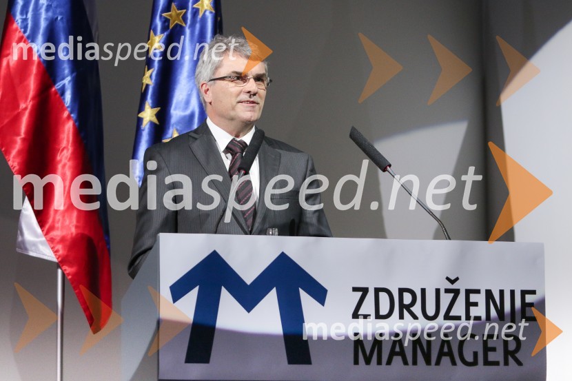  Aleksander  Zalaznik, generalni direktor Danfoss Trate, predsednik Združenja ManagerMlada managerka 2014 je Tanja Skaza