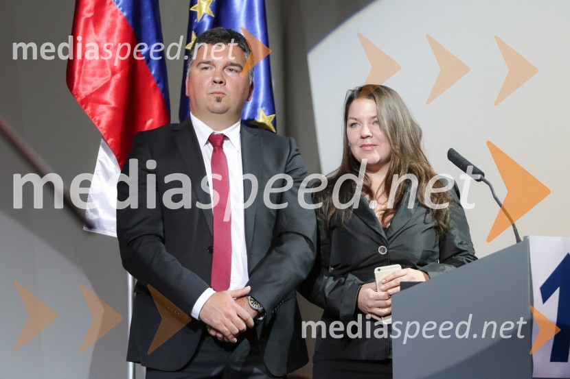  ... ;  Tjaša Kolenc Filipčič, vodja trženjskega komuniciranja v Skupini TriglavMlada managerka 2014 je Tanja Skaza