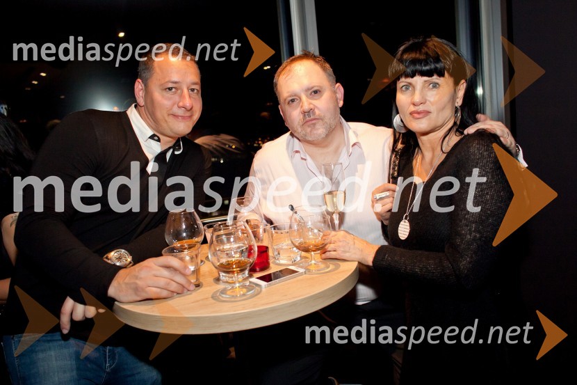  ... ;  ... ; mag.  Helena  Cvikl, direktorica Višje strokovne šole za gostinstvo in turizem v MariborLUFT, otvoritev