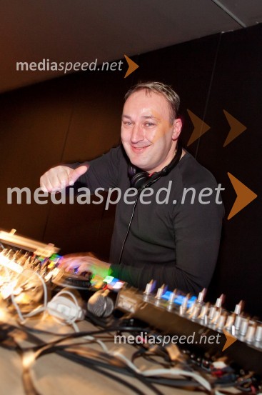  Simon Demitrovič, DJLUFT, otvoritev