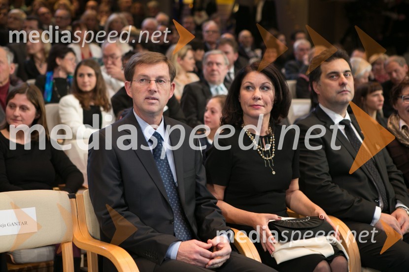 prof. dr. Miro Cerar, predsednik vlade Republike Slovenije;  Vesna Arnšek;  Mitja Bervar, predsednik Državnega sveta Republike SlovenijePrešernova proslava ob kulturnem prazniku 2015