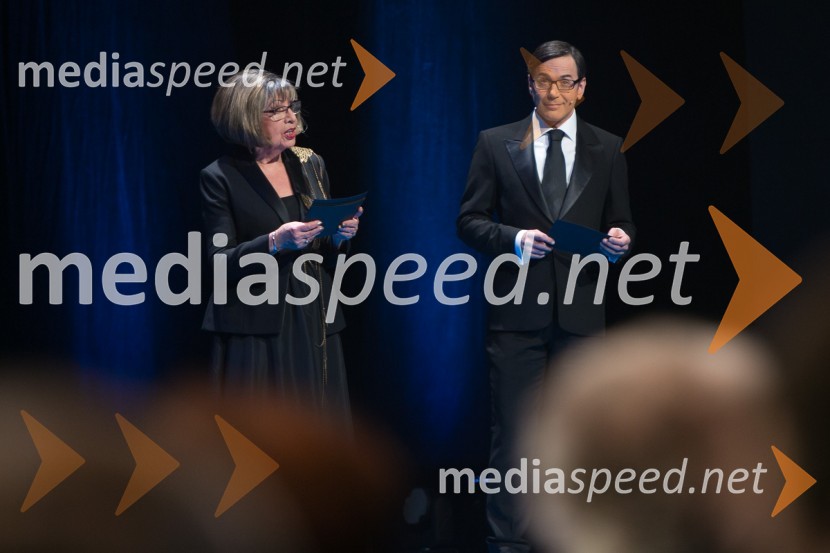  Nataša Dolenc, nekdanja radijska voditeljica;  Igor Velše, voditeljPrešernova proslava ob kulturnem prazniku 2015