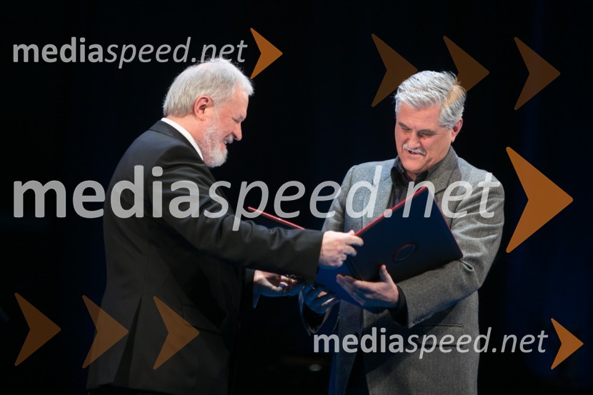 prof. dr. Janez Bogataj, predsednik Upravnega odbora Prešernovega sklada;  Andrej Brvar, pesnik, pisateljPrešernova proslava ob kulturnem prazniku 2015