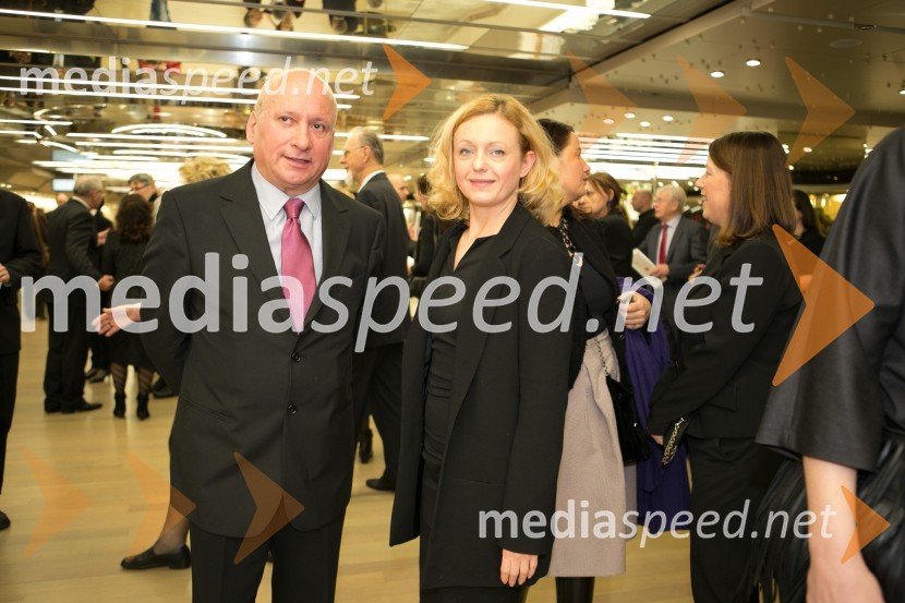  Janez Pipan, režiser; mag. Tina Kosi, upravnica SLG CeljePrešernova proslava ob kulturnem prazniku 2015