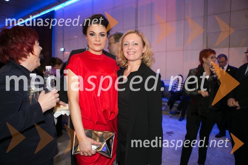  Pia Zemljič, igralka; mag. Tina Kosi, upravnica SLG CeljePrešernova proslava ob kulturnem prazniku 2015