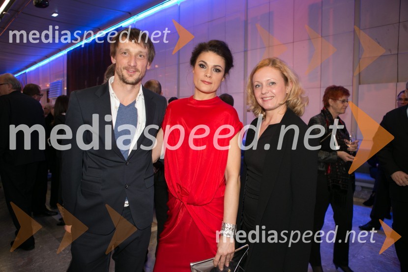  Marko  Mandić, igralec;  Pia Zemljič, igralka; mag. Tina Kosi, upravnica SLG CeljePrešernova proslava ob kulturnem prazniku 2015