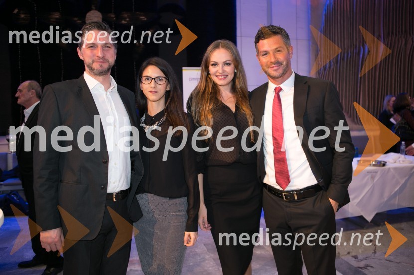  Primož Nemec, lastnik galerije Ganes Pratt;  Marija Veljanovska Nemec, Festival Ljubljana;  Iryna Osypenko, menekenka;  Matjaž Nemec, tajnik predsednika RSPrešernova proslava ob kulturnem prazniku 2015