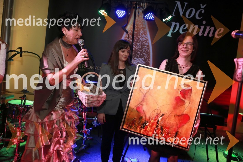  Silva Vrbnjak, moderatorka na Radio Maxi;  Janja Kisilak, Zdravilišče Radenci;  Klavdija Gider19. Noč penine 2015