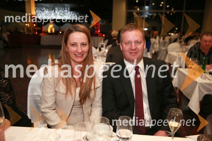  Vesna Maučec, direktorica hotelirstva Zdravilišče Radenci;  Igor Magdič, izvršni direktor Zdravilišče Radenci in Terme Lendava19. Noč penine 2015