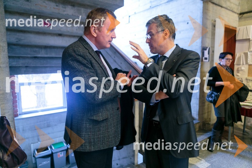 mag. Miran Gajšek, vodja, Oddelek za urejanje prostora, Mestna občina Ljubljana; mag. Črtomir Remec, predsednik Inženirske zbornice SlovenijeVeliki infrastrukturni projekti v Sloveniji, javni strokovni posvet