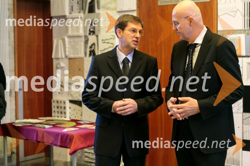 prof. dr. Miro Cerar, predsednik vlade Republike Slovenije; prof. mag. Peter Gabrijelčič, dekan, Fakulteta za arhitekturo Univerze v LjubljaniVeliki infrastrukturni projekti v Sloveniji, javni strokovni posvet