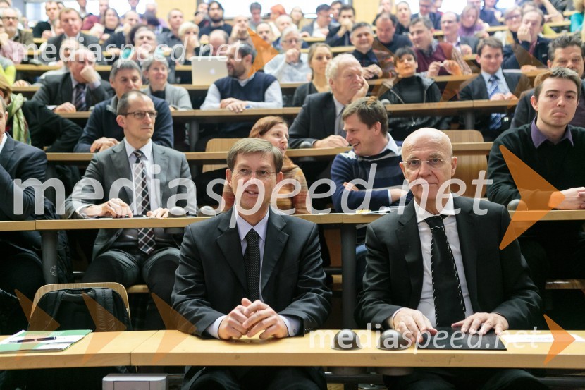 prof. dr. Miro Cerar, predsednik vlade Republike Slovenije; prof. mag. Peter Gabrijelčič, dekan, Fakulteta za arhitekturo Univerze v LjubljaniVeliki infrastrukturni projekti v Sloveniji, javni strokovni posvet