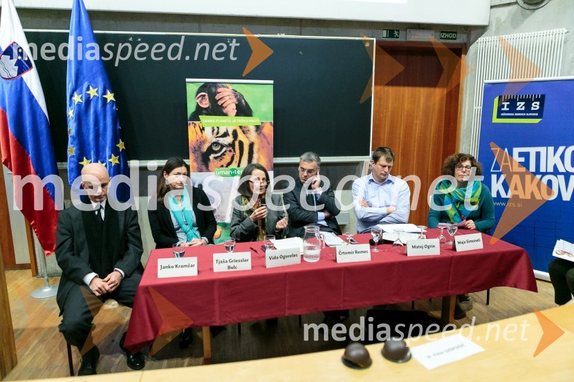  Janko Kramžar, direktor Snaga d.o.o. , predsednik GZS – Zbornice komunalnega gospodarstva; doc. dr. Tjaša Griessler Bulc, Zdravstvena fakulteta Univerze v Ljubljani;  Vida Ogorelec, direktorica, Umanotera; mag. Črtomir Remec, predsednik Inženirske zbornice Slovenije; prof. dr. Matej Ogrin,  Oddelek za geografijo, Filozofska fakulteta, Univerza v Ljubljani;  Maja Simoneti,  Inštitut za politike prostoraVeliki infrastrukturni projekti v Sloveniji, javni strokovni posvet