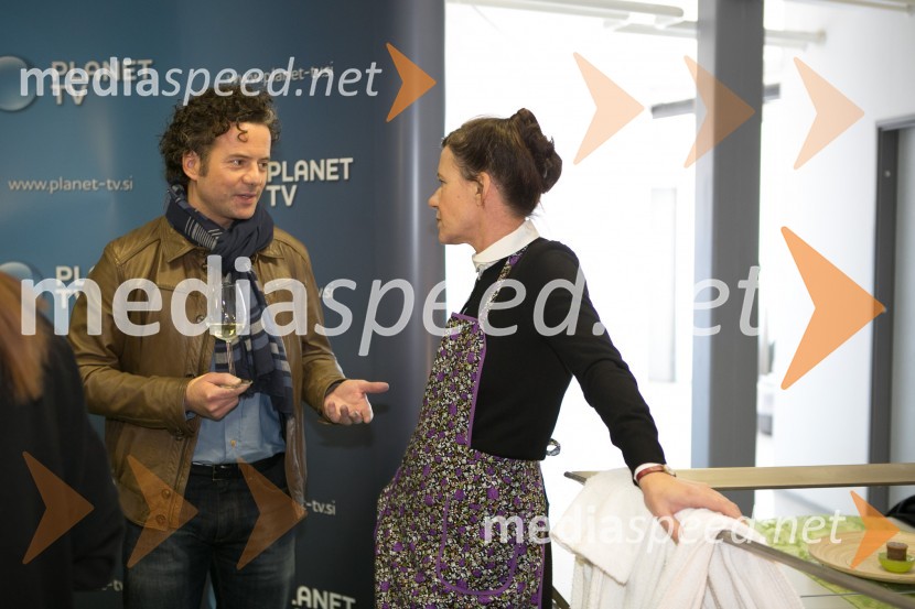  Vojko Belšak, igralec;  Maja Blagovič, igralkaEna žlahtna štorija, snemanje komedije