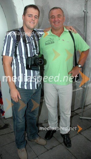 Martin Strel, ultramaratonski plavalec s sinom BorutomSprejem ameriškega veleposlaništva ob dnevu ameriške neodvisnosti