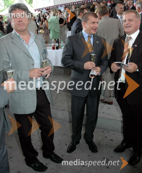 Miro Petek, poslanec SDS, Dragutin Mate, minister za notranje zadeve in ...Sprejem ameriškega veleposlaništva ob dnevu ameriške neodvisnosti