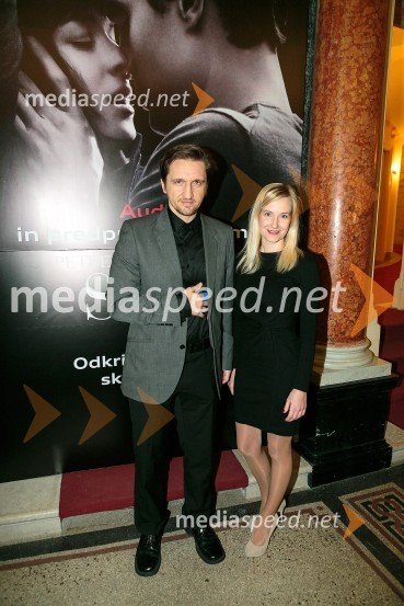 Andrej Novak, direktor kino distribucije in marketinga Karantanija Cinemas;  Tina Kadunc, PR Manager, Karantanija CinemasPetdeset odtenkov sive, VIP predpremiera filma