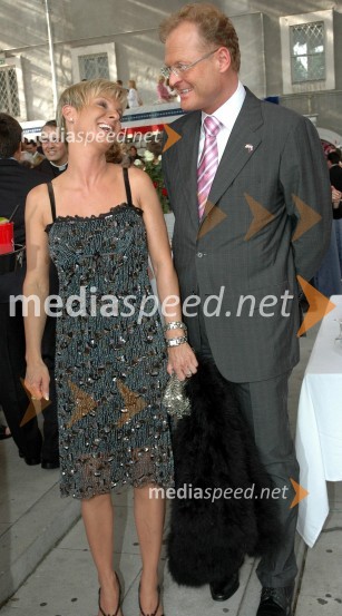 Janez Škrabec, direktor podjetja Riko d.o.o. z ženo Sonjo Poljanšek - Škrabec, lastnico Welness centra SunnySprejem ameriškega veleposlaništva ob dnevu ameriške neodvisnosti