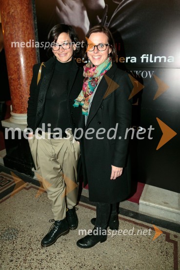  Simona  Belle, služba za stike z javnostmi MGL;  ... Petdeset odtenkov sive, VIP predpremiera filma