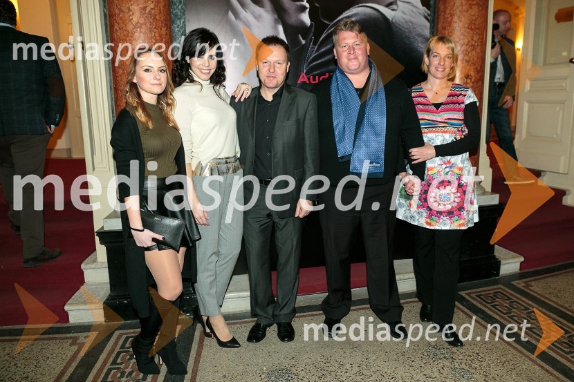  ... ;  Lorella Flego, voditeljica;  Samo Pagon, vodja marketinga znamke Audi pri podjetju Porsche Slovenija d.o.o.;  Miloš Milač, urednik avtomobilizma pri časniku Finance;  ... Petdeset odtenkov sive, VIP predpremiera filma