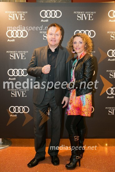  Samo Pagon, vodja marketinga znamke Audi pri podjetju Porsche Slovenija d.o.o.;  Simona Podlipny, marketing Porsche Slovenija d.o.oPetdeset odtenkov sive, VIP predpremiera filma
